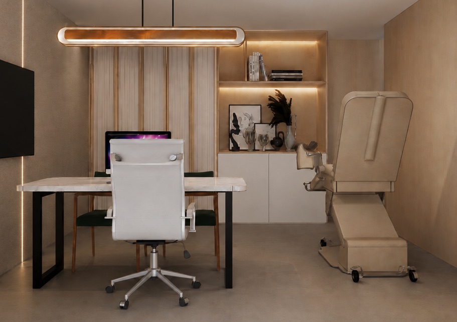 Consultório com painel ripado, luminária linear dourada e maca reclinável